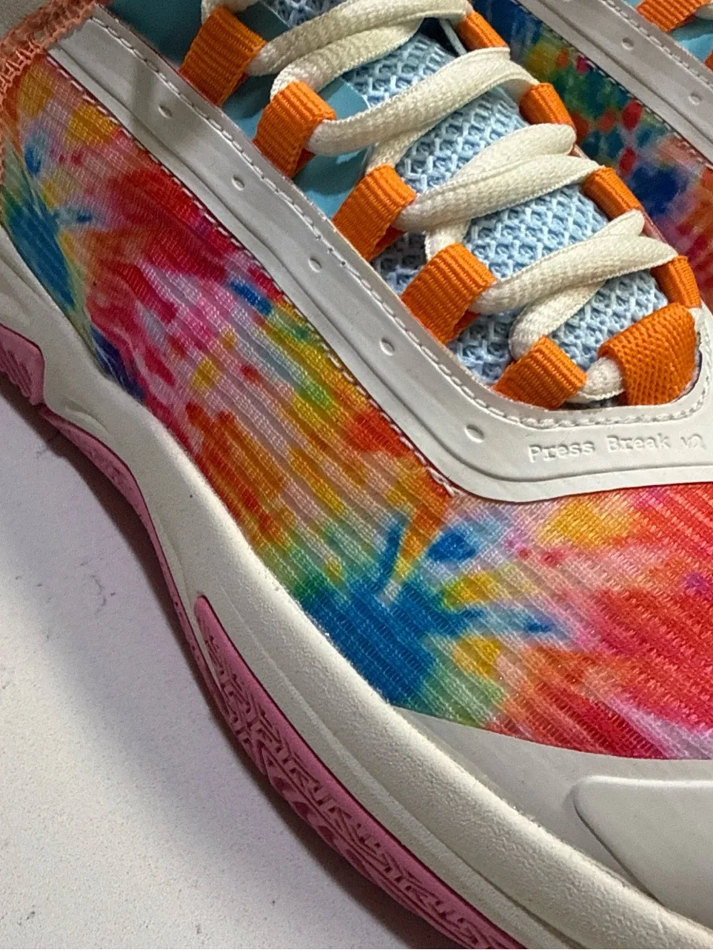 Moolah Kicks tag size
